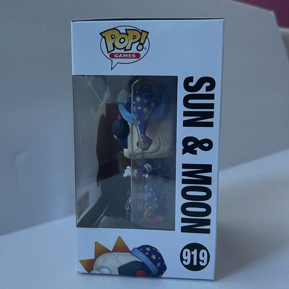 Funko Pop FNAF Sun & Moon #919 Hot Topic Exclusive Security Breach - Picture 4 of 6